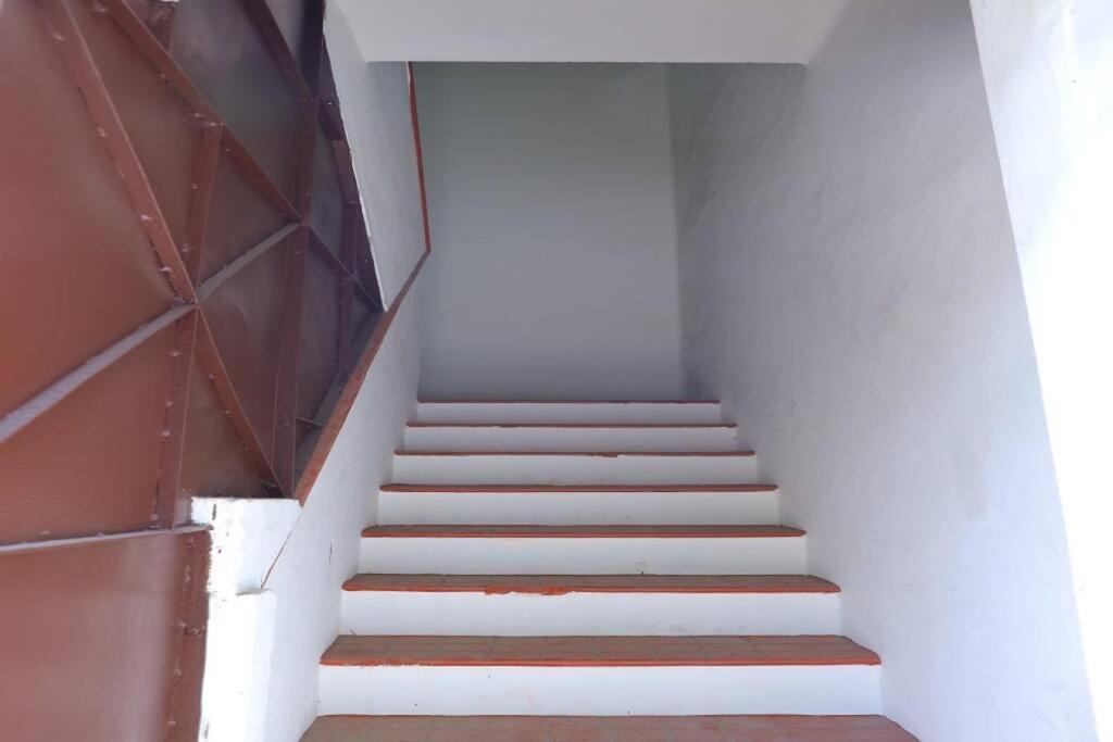 Heritage Home With 2 Bed/2 Bath With Kitchen In A Residential Neighborhood. มทุราย ภายนอก รูปภาพ