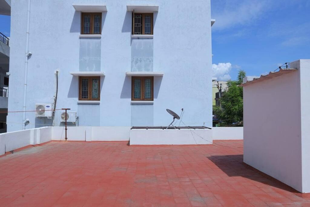 Heritage Home With 2 Bed/2 Bath With Kitchen In A Residential Neighborhood. มทุราย ภายนอก รูปภาพ